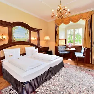 3* Hotel Schloss